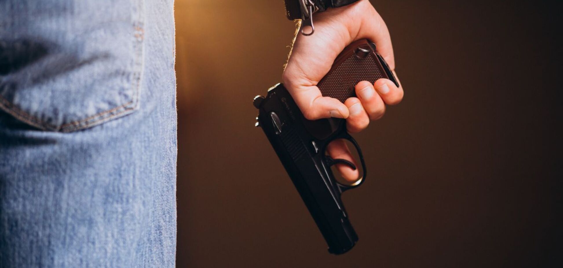 Хотел служить, а его не мобилизовали: на Закарпатье мужчина устроил стрельбу возле ТЦК