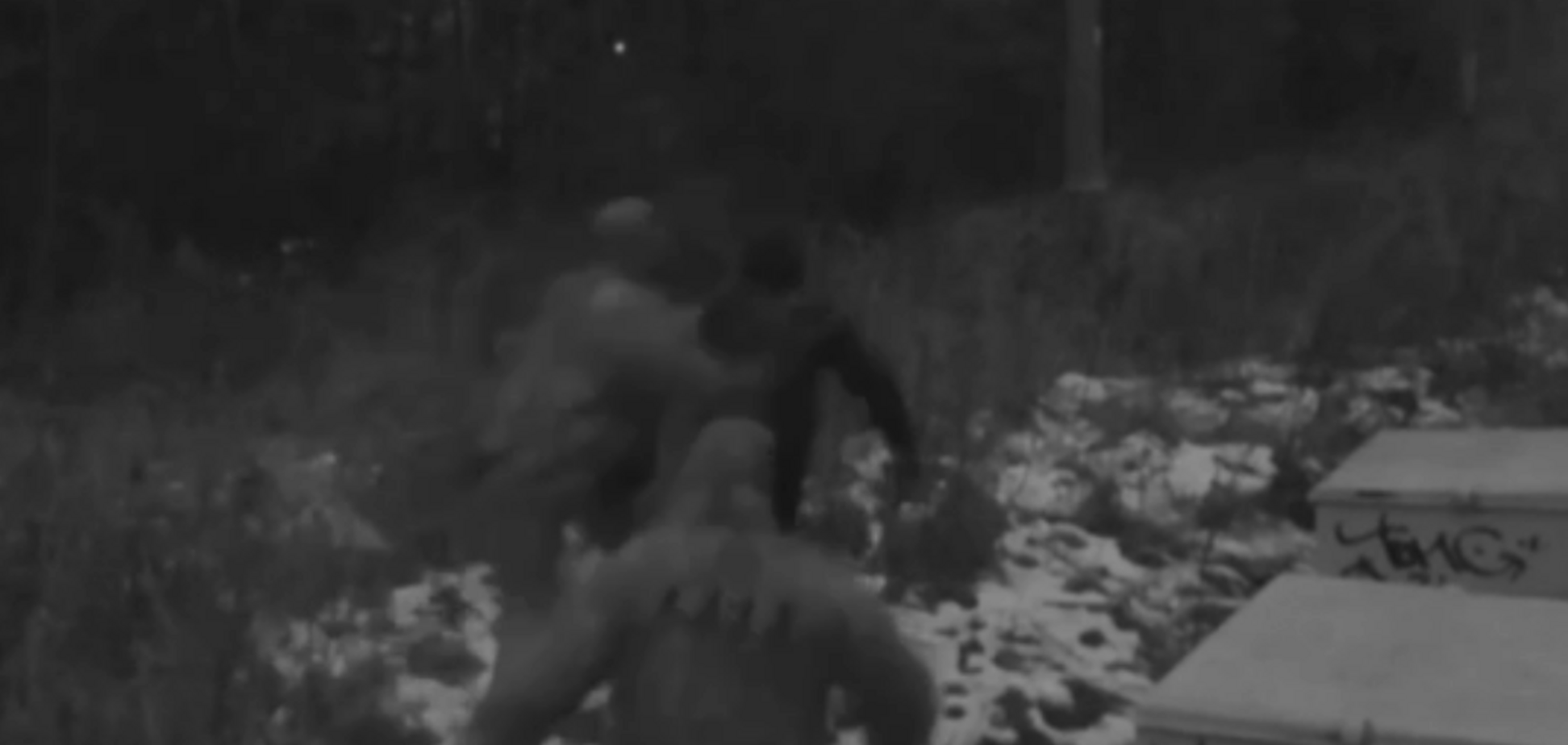 Силовики Путина показали, как ловили украинского диверсанта в кустах: 'картинку' испортила одна деталь. Видео