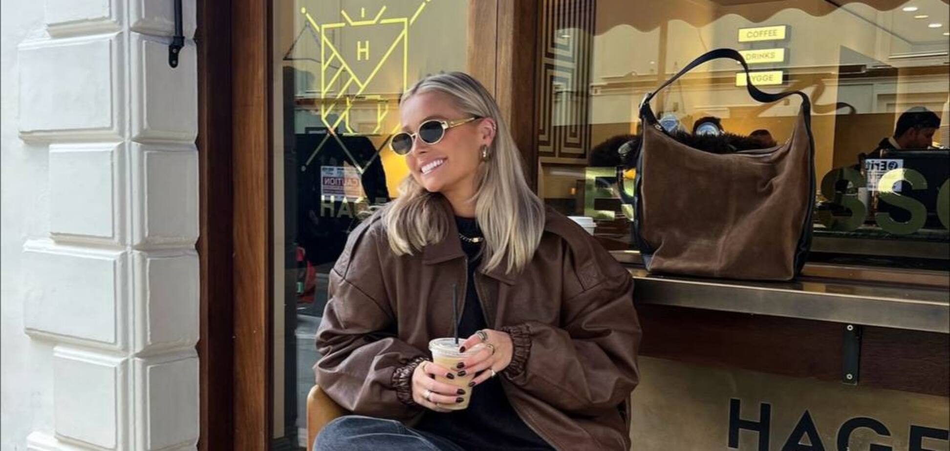 Коли набрид чорний: експерти назвали колір, який обирають вишукані жінки