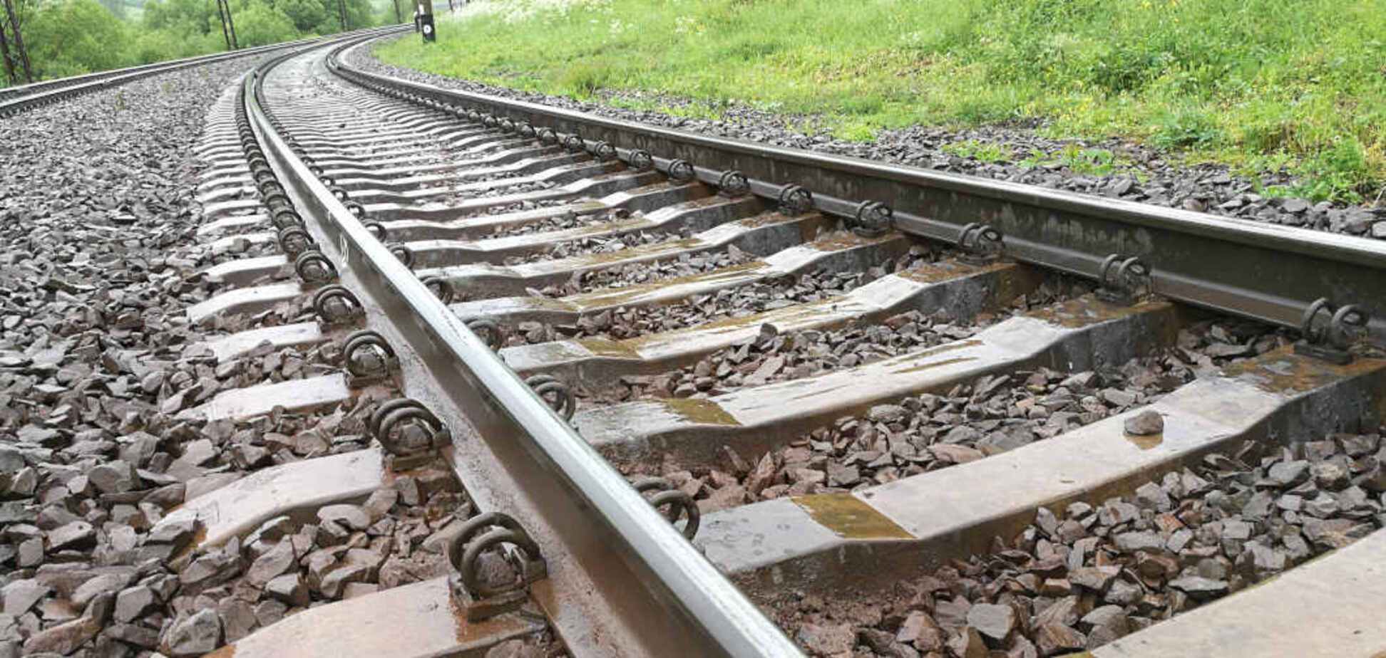 Войска РФ обстреляли железнодорожную станцию на Днепропетровщине и ранили работницу