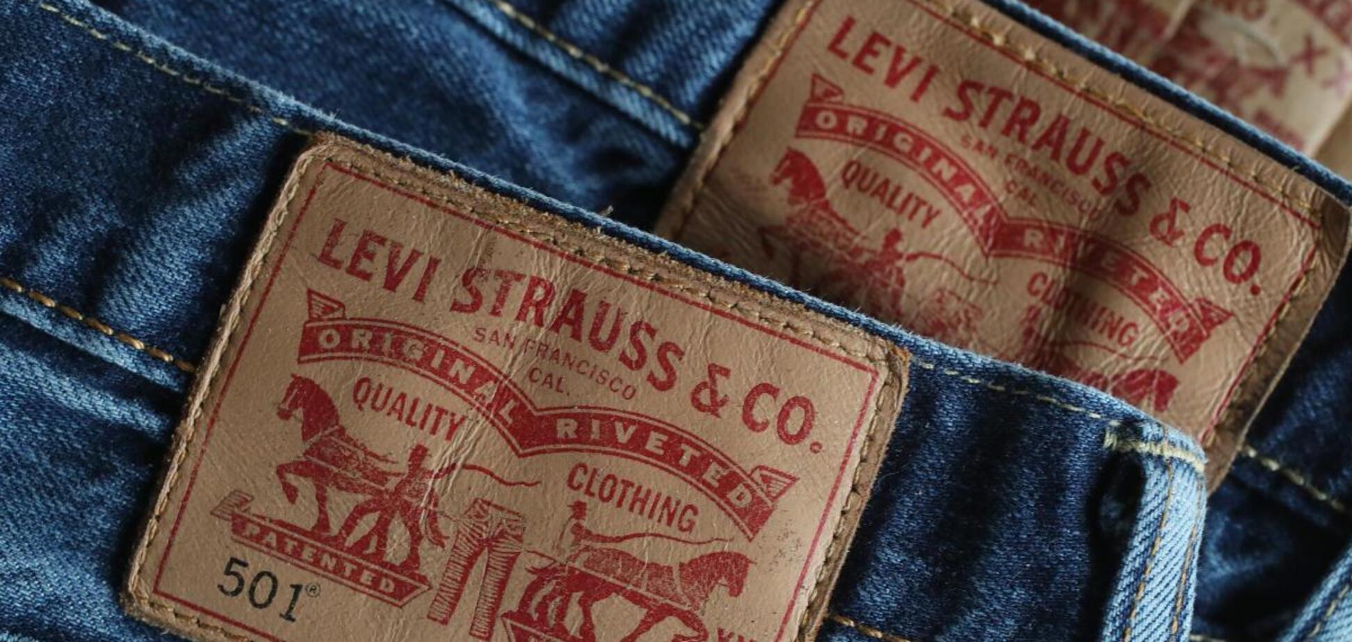 Зачем на джинсах сзади пришивают кожаную этикетку: истории более 100 лет