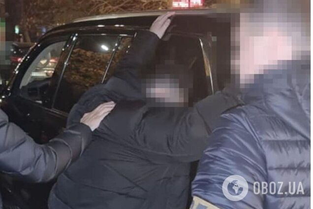 За $58 тыс. обещали уклоняющимся 'работу' в типографии и командировку за границу: в Киеве задержали двух злоумышленников. Фото