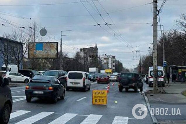 У Києві легковик на переході збив на смерть жінку. Подробиці ДТП та фото