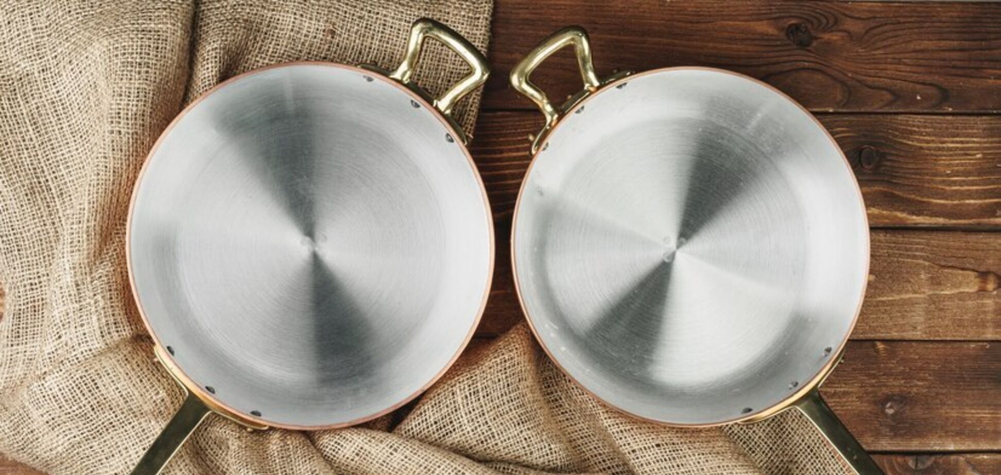 Ніколи не готуйте ці страви в алюмінієвому посуді: розповідаємо, що може статись