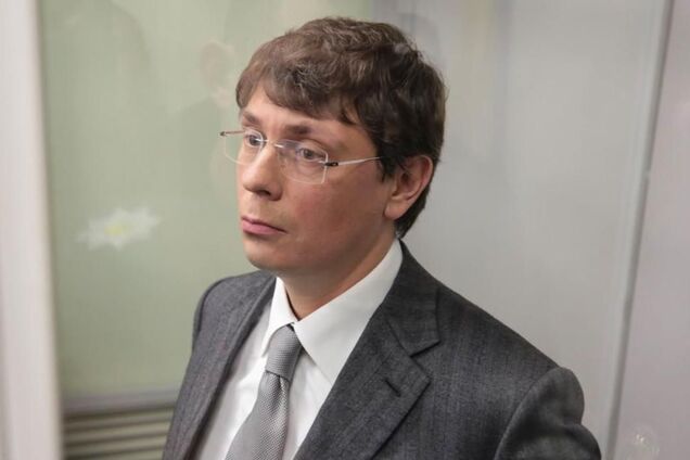 ВАКС постановил арестовать сбежавшего из Украины экс-депутата ВР Крючкова: подробности дела