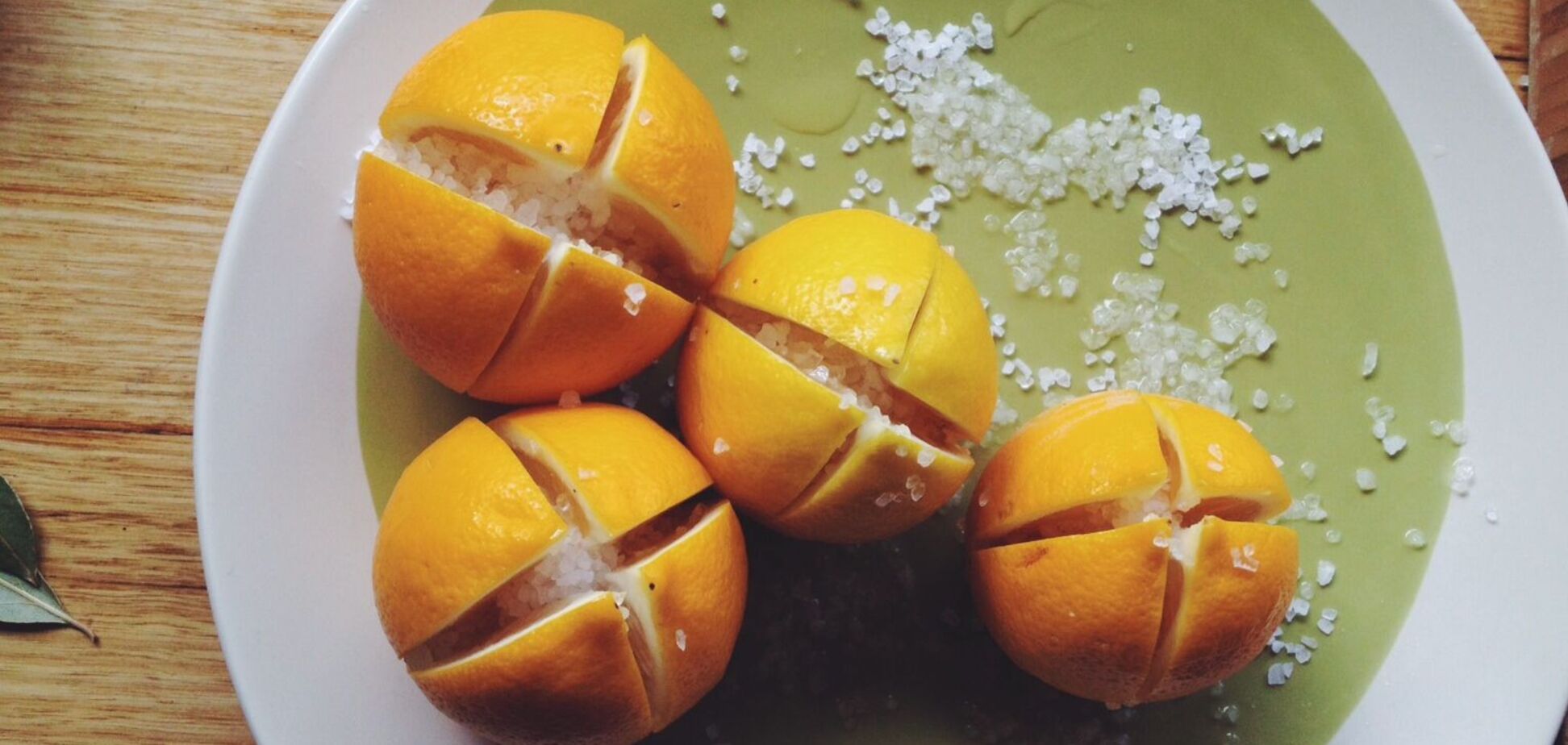 Як смачно замаринувати лимони: варіант пікантної та дуже простої закуски