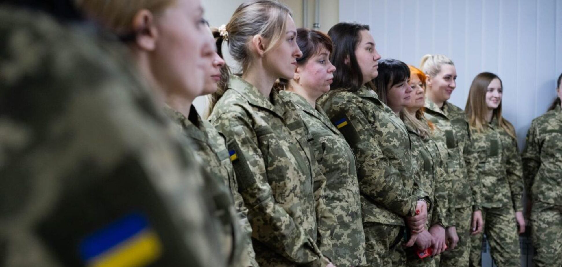 Куртки, брюки и белье: Минобороны тестирует новую зимнюю одежду для украинских защитниц