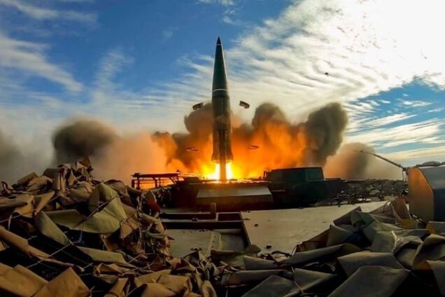 Молоток, що здатен розколоти путінський 'Орєшнік'