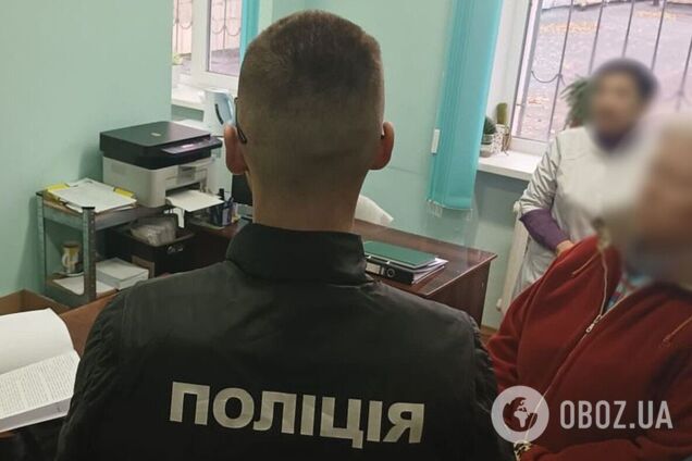 Помогала мужчинам получить инвалидность: полицейские Киева разоблачили чиноницу МСЭК. Фото