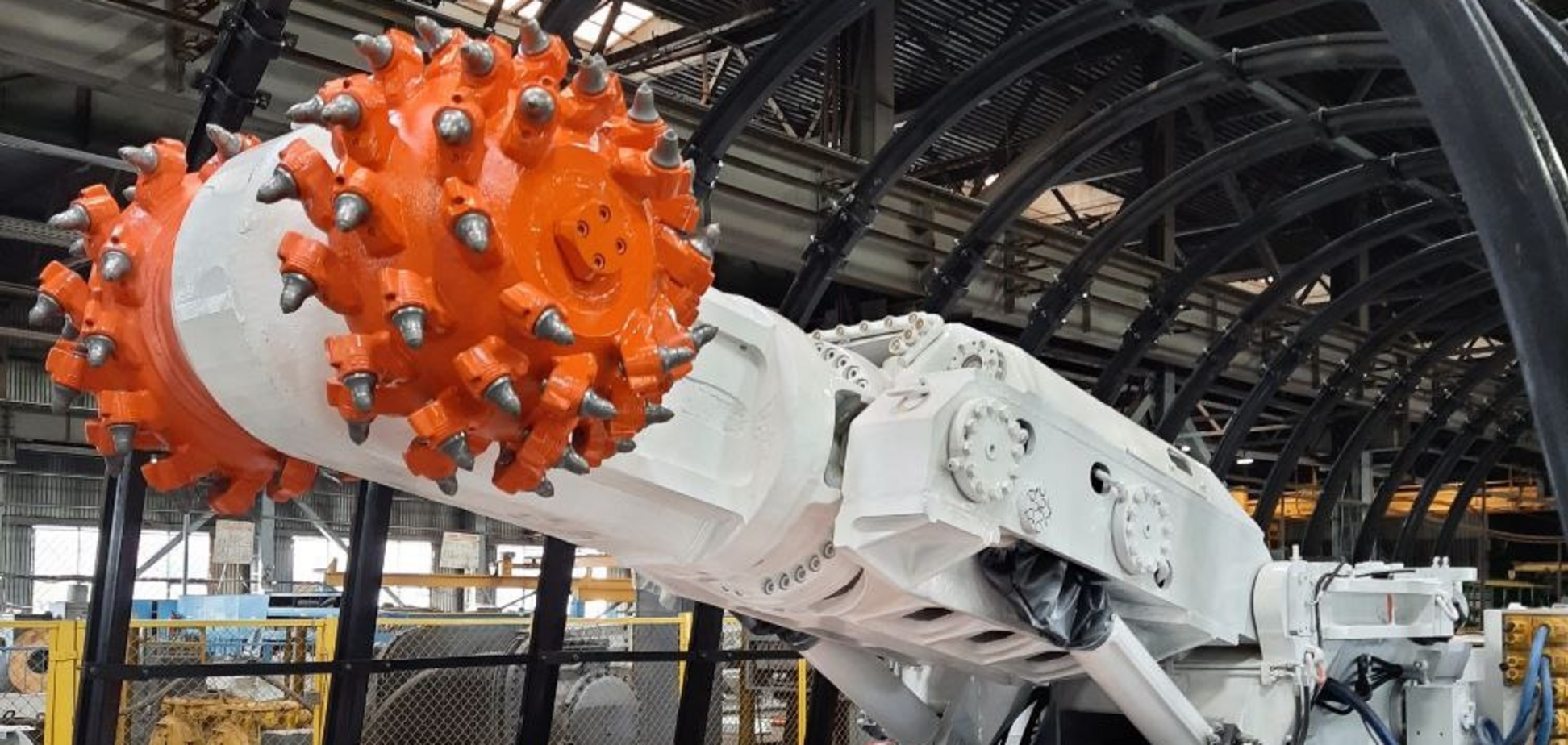 В 2024 году ДТЭК изготовил 11 новых комбайнов для стабильной добычи угля зимой