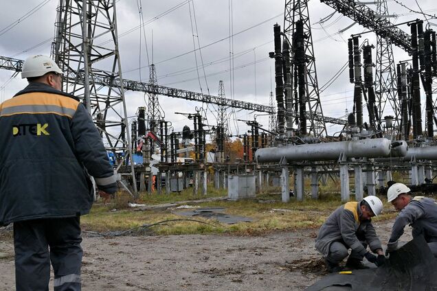 На Дніпровщині енергетики ДТЕК продовжують повертати світло після обстрілів