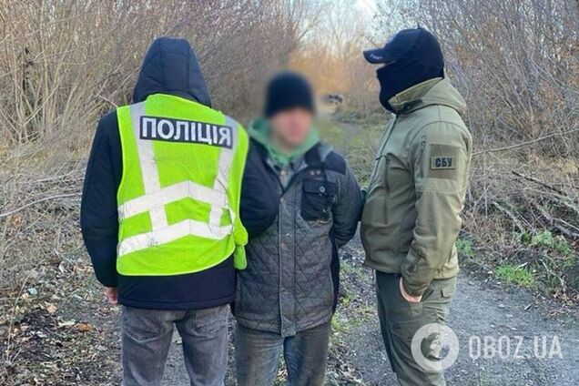 Засідка з 'розтяжкою' для поліцейських у центрі Києва: затримали підозрюваного у вчинені теракту. Подробиці, фото та відео