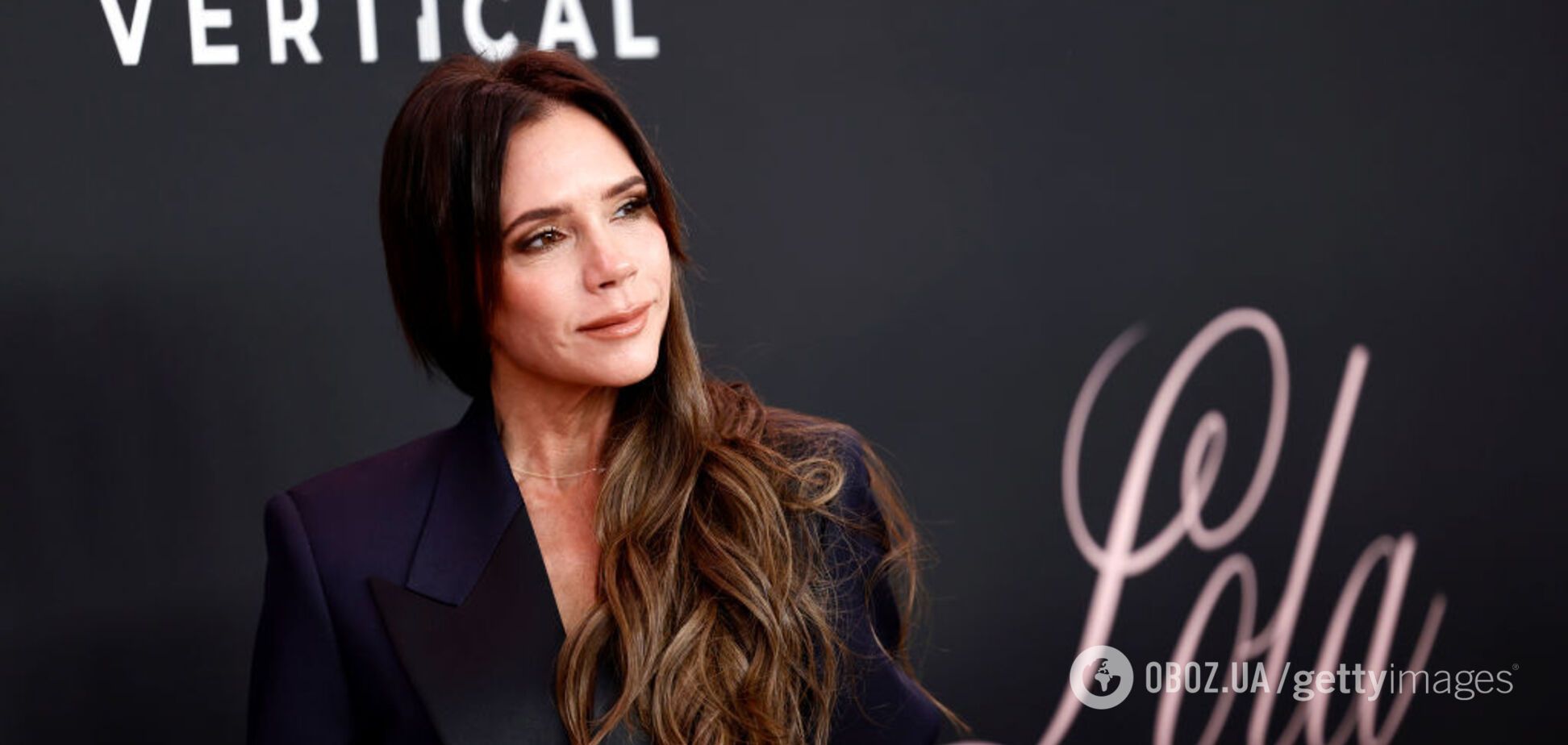 Всегда в тренде: Виктория Бекхэм показала базовое платье, идеальное для сезона вечеринок