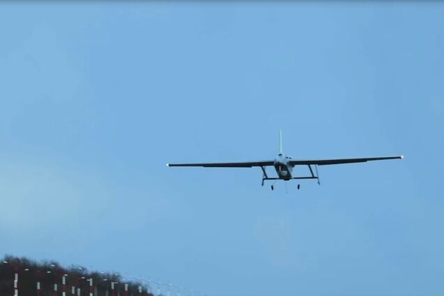 Особенно досталось Подмосковью: ночью дроны атаковали несколько регионов РФ, россияне в истерике. Видео