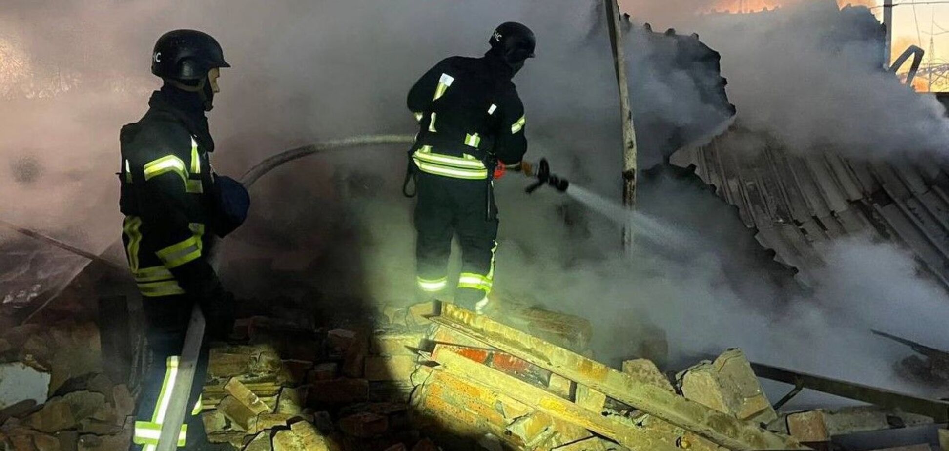 'Очень подлая эскалация российской террористической тактики': Зеленский отреагировал на массированную ночную атаку россиян по украинской энергетике