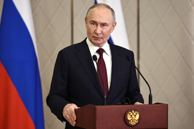 Путин заявил, что обвал рубля идет по плану