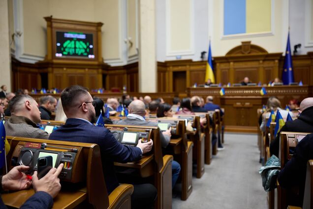 Нардепи готуються переписати Митний та Податковий кодекси