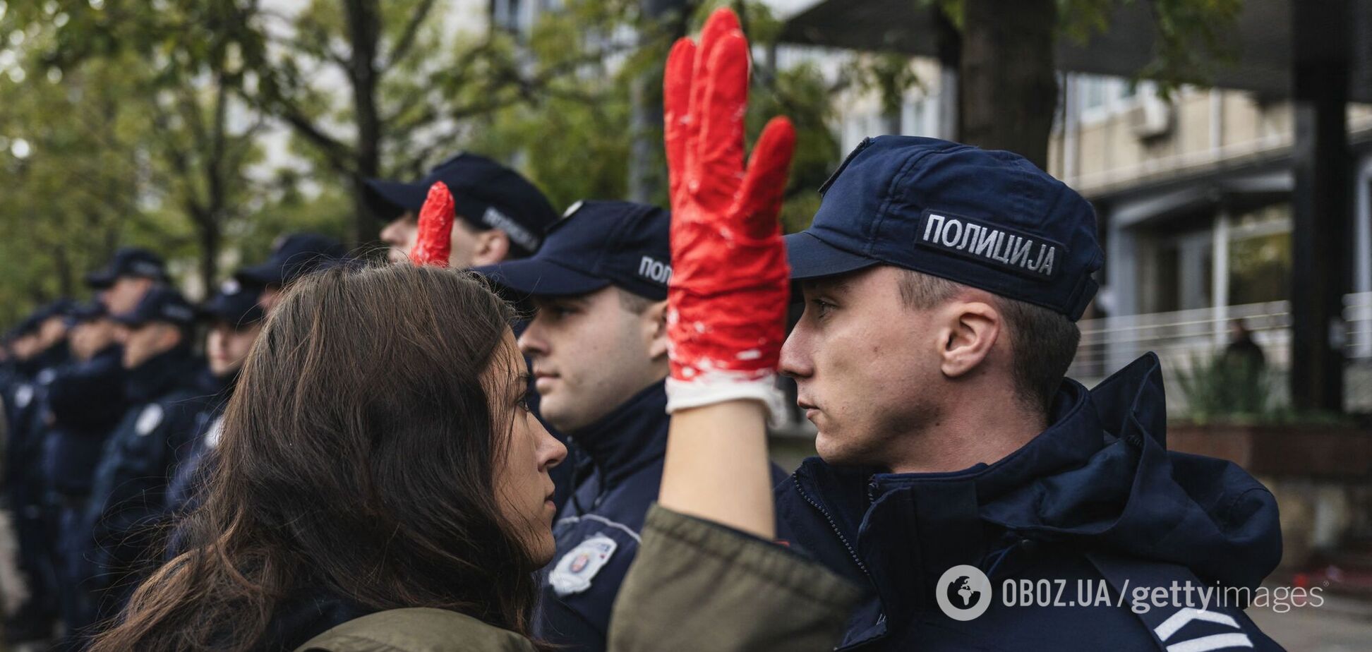 'Кровь на ваших руках': в Сербии устроили протест после трагедии на вокзале и требовали арестовать президента. Фото