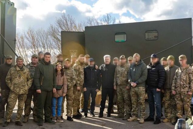 Підрозділи ССО на Сумщині отримали FPV-дрони, засоби РЕБ та 'Старлінки' від Порошенка