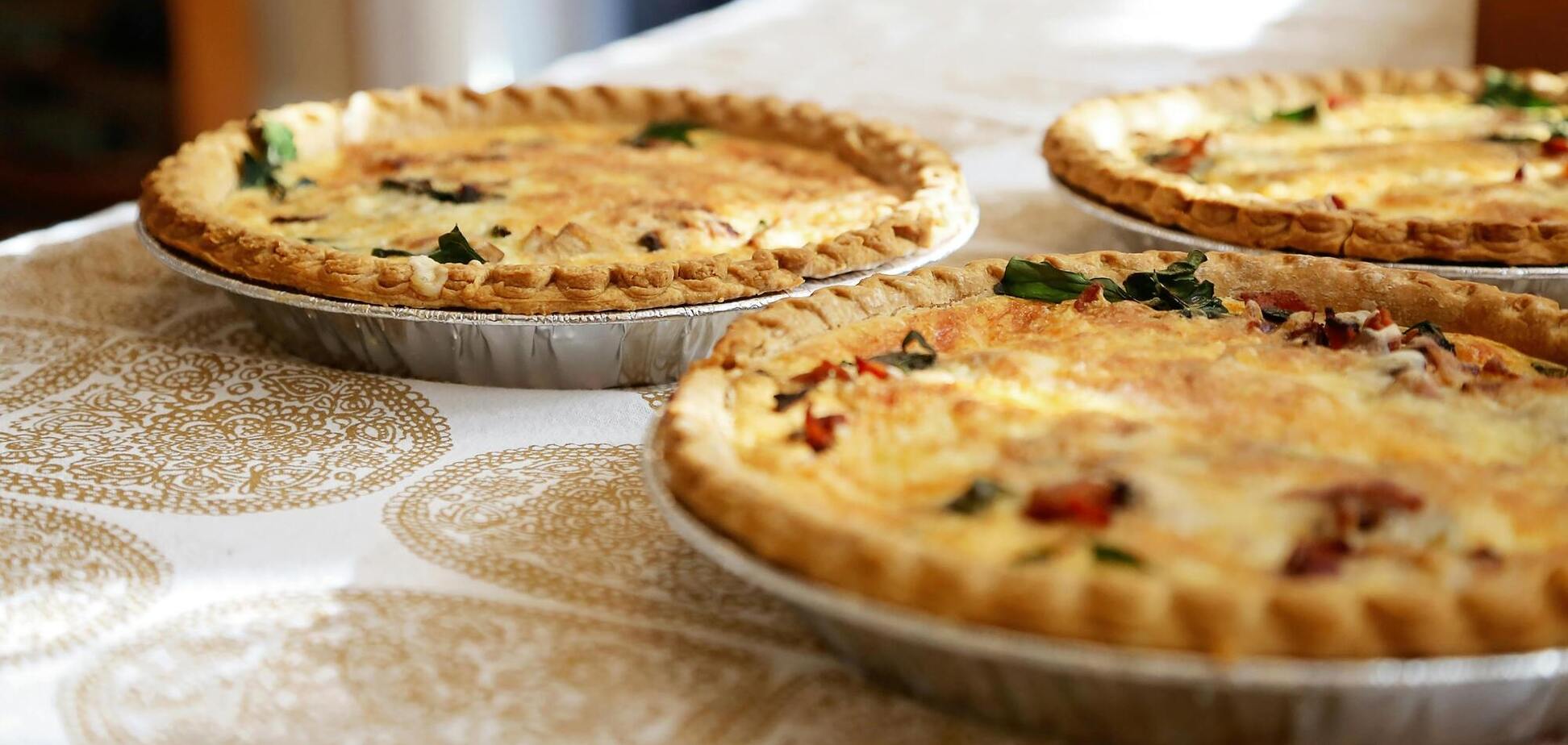 Киш с курицей, грибами и сыром 'Дорблю': прекрасный вариант для вкусного ужина