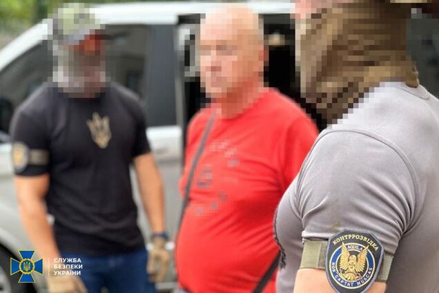 Наразі він перебуває під вартою