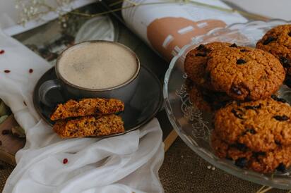 Дуже смачно з чаєм або з молоком: як приготувати смачне вівсяне печиво для дітей