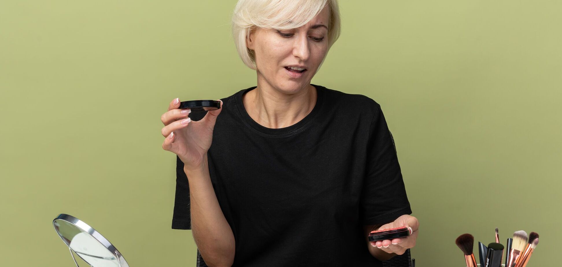 Никогда так не поступайте: визажисты раскрыли ошибки красоты, которые вас старят