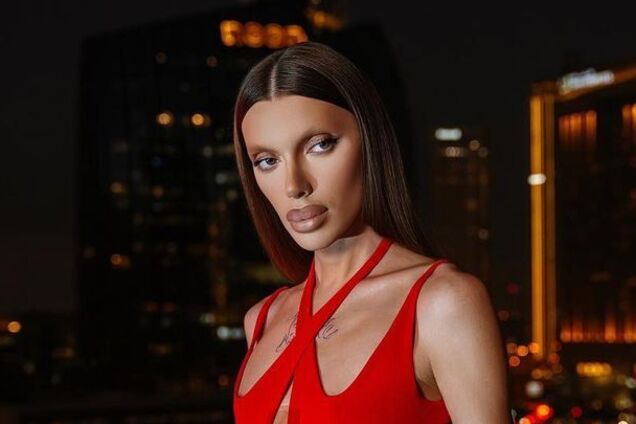 Російському транссексуалу Андрію Петрову, який шукав бойфренда в ЗСУ та підтримував Україну, прийшла повістка в армію