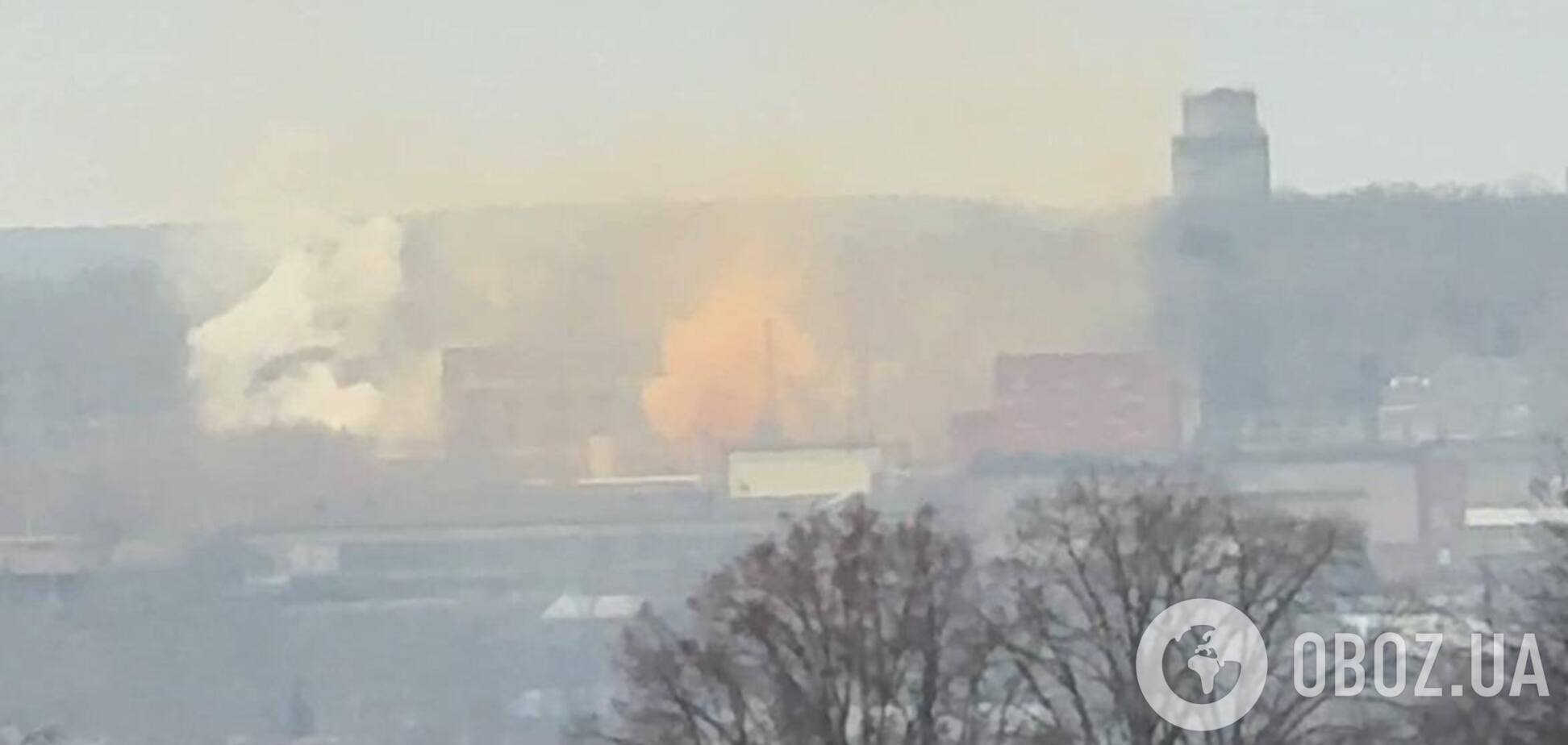 Стався повторний вибух, горить цех з виробництва пороху: з'явились нові подробиці нічної атаки дронів на хімзавод у Тульській області. Фото