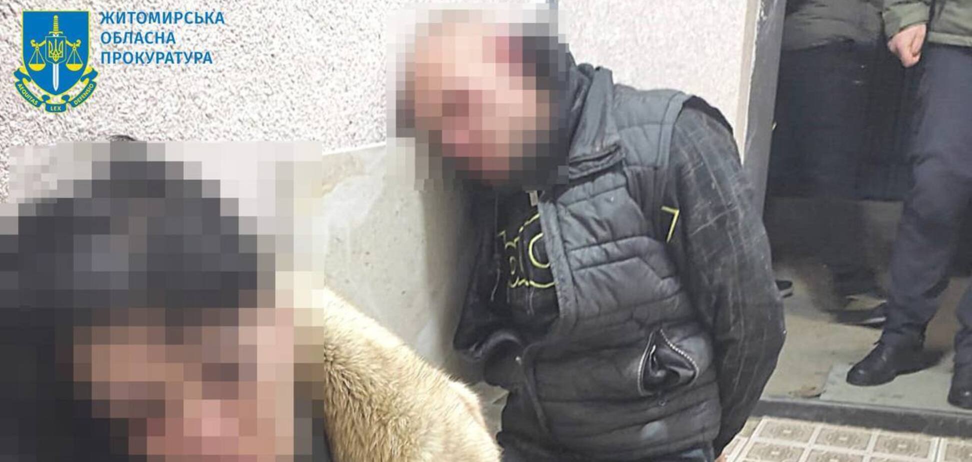 На Житомирщині затримали рекетирів, які вибивали гроші з важкопораненого воїна ЗСУ та його дружини. Фото