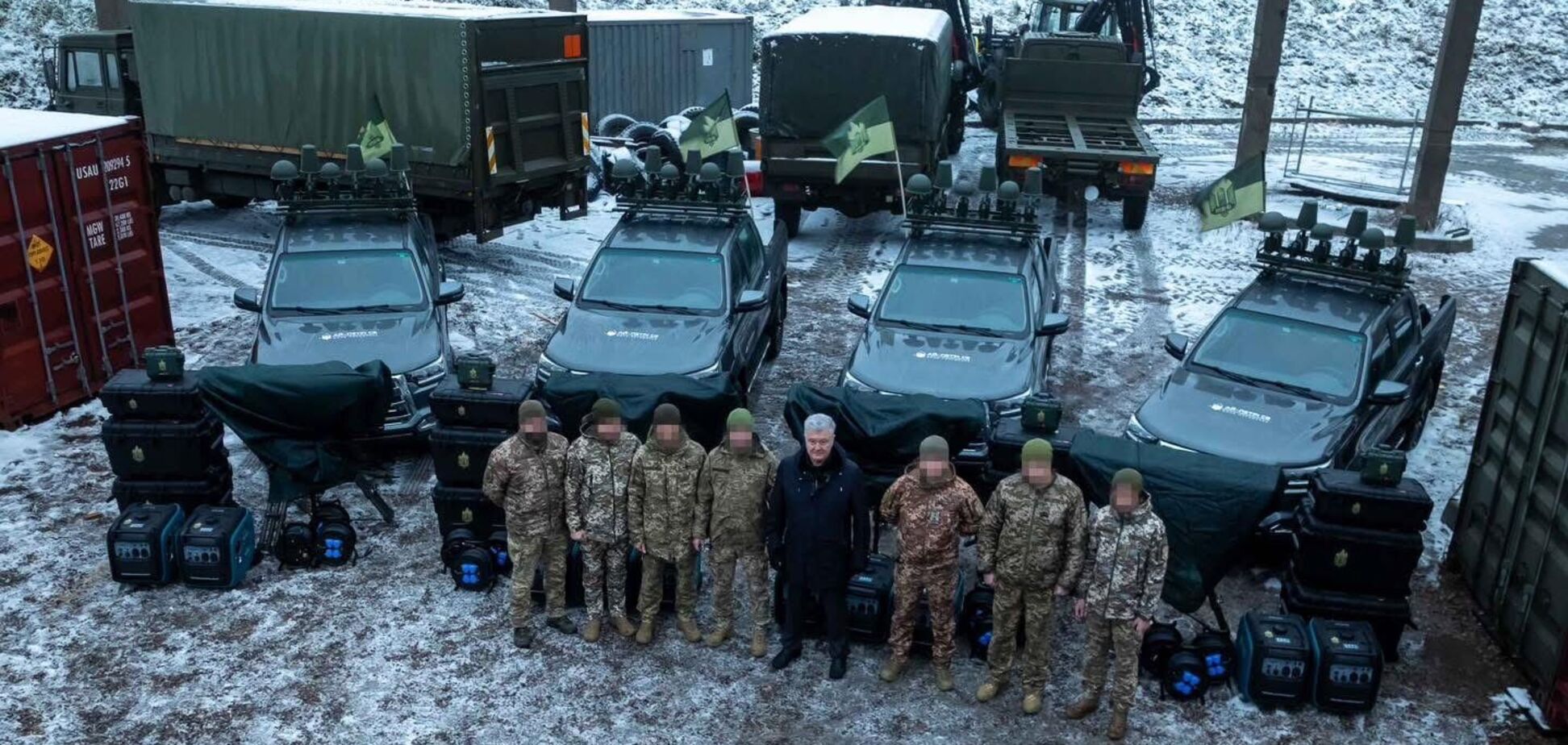 Это будет крутой опыт: Порошенко передал на фронт еще четыре Ай-Петри и призвал айтовцев присоединяться к работе с этим комплексом.