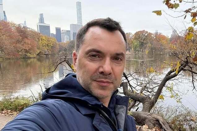 Где сейчас и чем занимаются трое детей Арестовича, которым он никогда ни в чем не отказывал