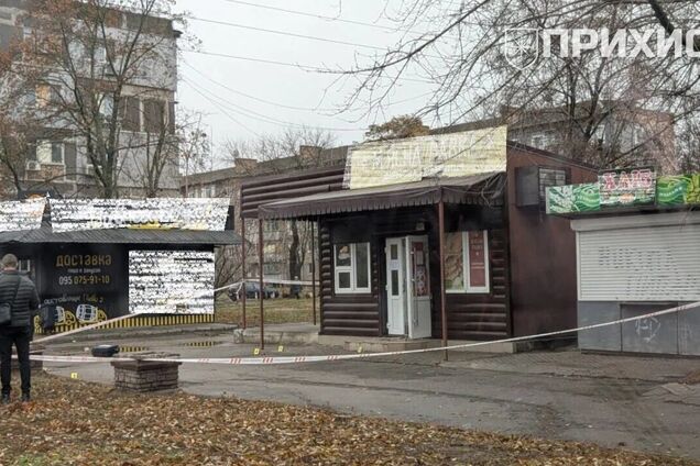 Вытащил гранату на кассе: в Никополе мужчина устроил взрыв в магазине и погиб на месте: пострадала продавщица. Фото