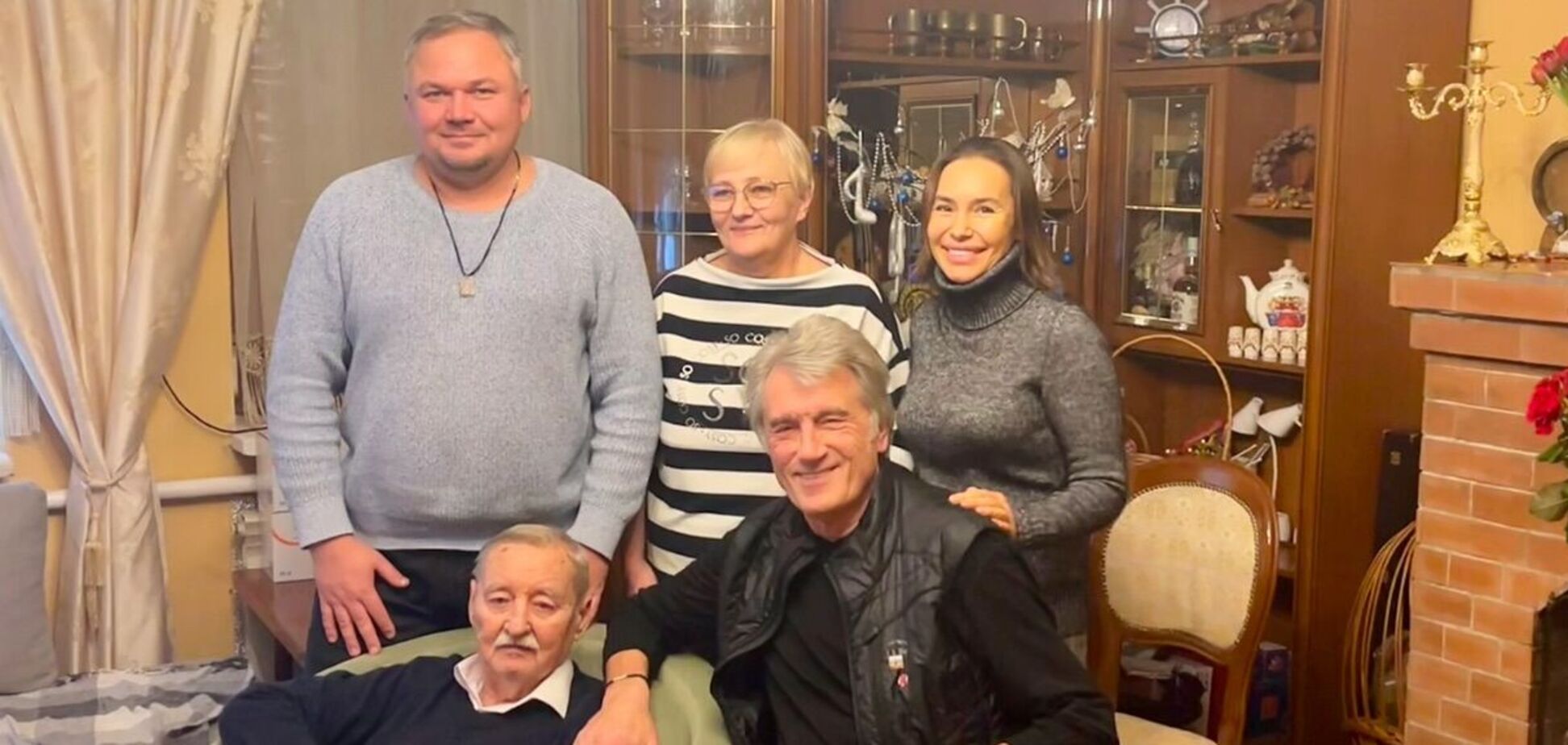 Композитор Игорь Поклад отпраздновал 83-летие с Ющенко: дочь третьего президента Украины показала, как он поздравил именинника