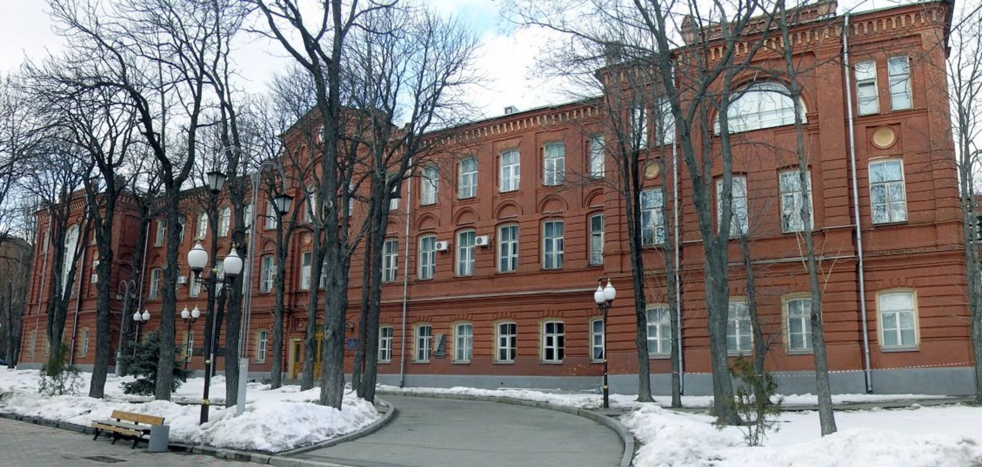 Три університети з України увійшли до світового рейтингу найкращих за онлайн-навчанням