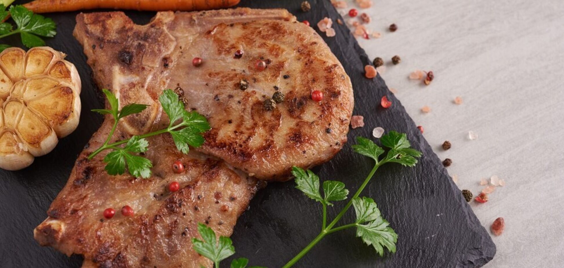 Будь-яке мʼясо більше ніколи не буде сухим: прості лайфхаки приготування