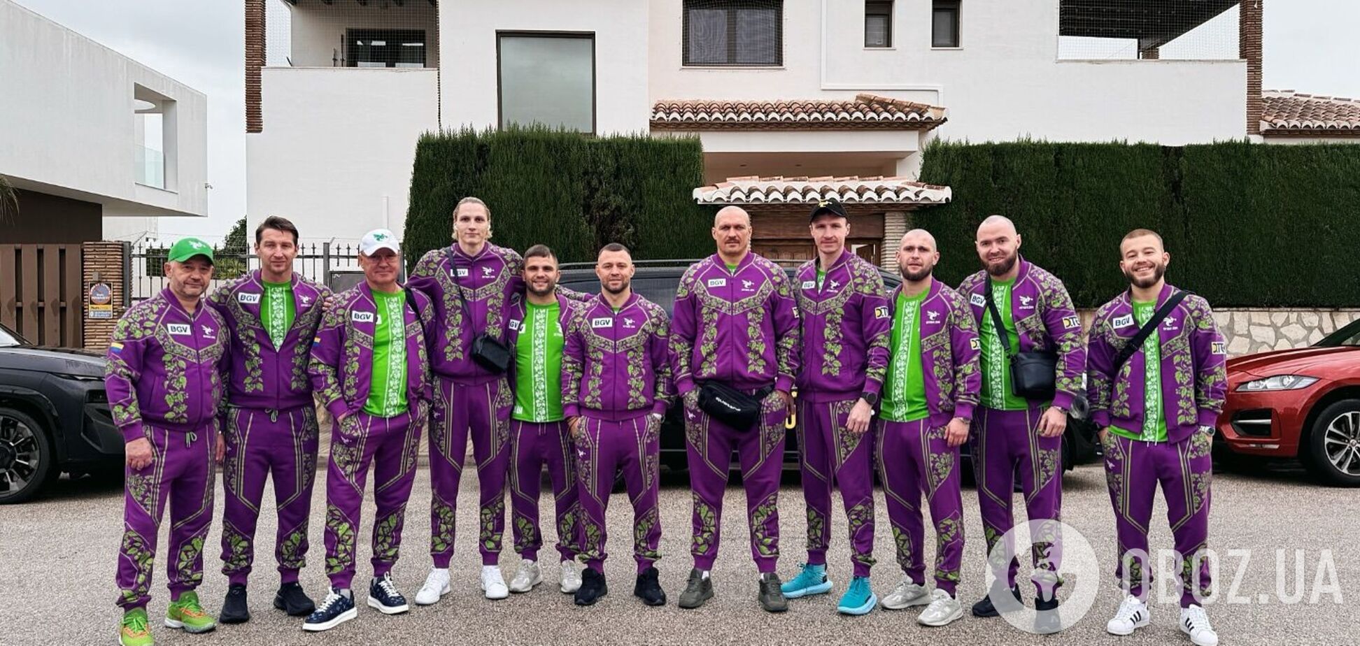 Усик показав, що з ним зробили в аеропорту Ер-Ріяда після прильоту на бій з Ф'юрі. Відео