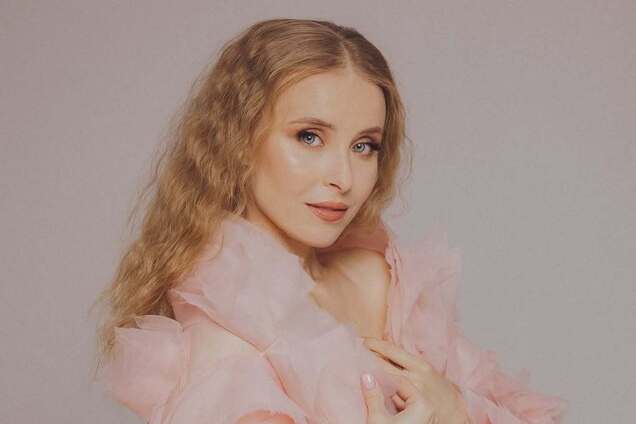 Актриса Анна Сагайдачна народила другу дитину та показала зворушливу зустріч старшого сина з новонародженим. Фото