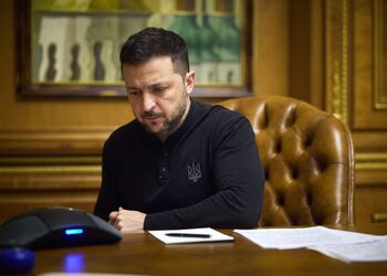 Членство в JEF і посилення позицій України: Зеленський провів розмову з премʼєркою Латвії