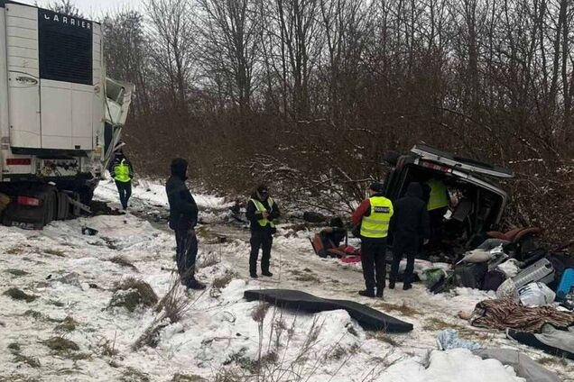 Один – у критичному стані: з’явилися подробиці про постраждалих в смертельній ДТП біля Львова