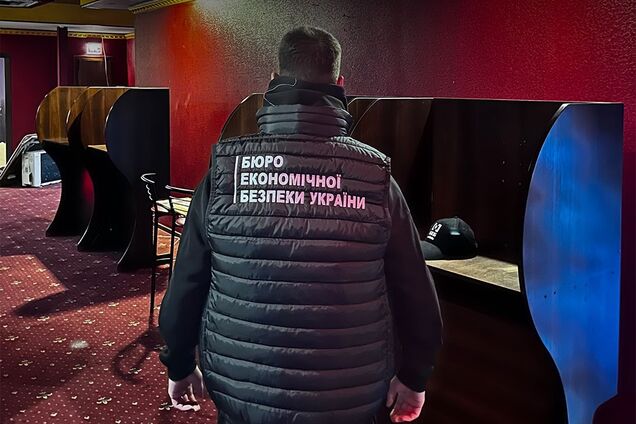 Детективи БЕБ завітали з обшуками до КРАІЛ