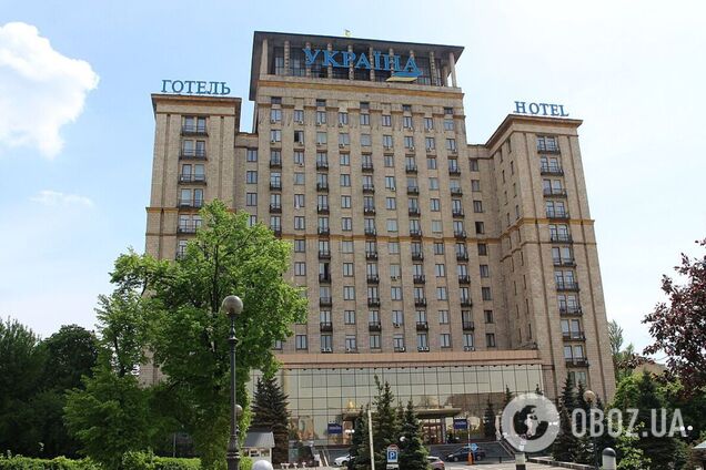 Колонны и шпиль со звездой: в сети показали, какой на самом деле должна была быть гостиница 'Украина' в Киеве. Фото