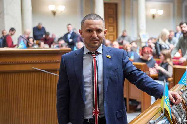 Нардеп Куницкий сбежал в Канаду и бесплатно живет в квартире: что он указал в декларации