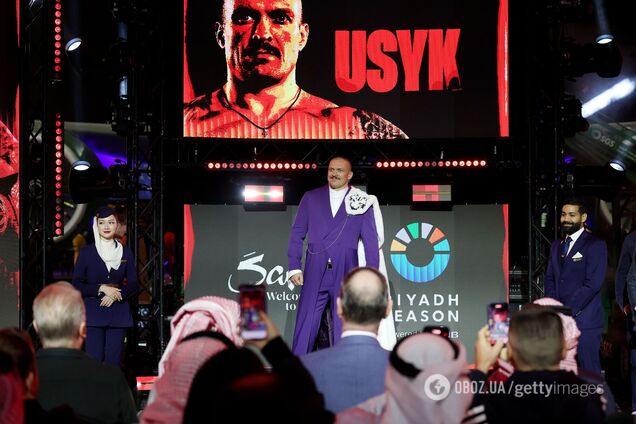 Усик вразив своїм виглядом на зустрічі з Ф'юрі. Фото й відео