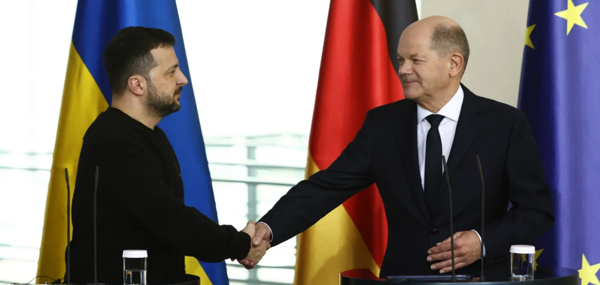 Bloomberg призвал мир немедленно помочь Украине и не допустить наступления РФ на Покровск