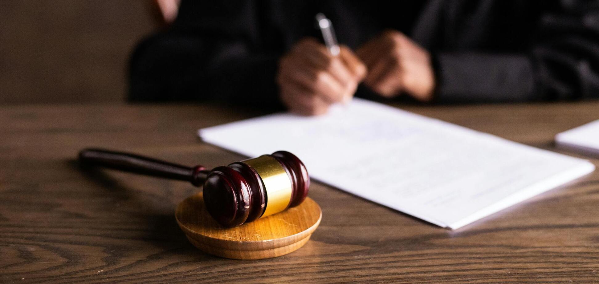 На Прикарпатті чоловік після отримання повістки не з'явився до ТЦК, бо 'не був готовий проходити військову службу': чим усе скінчилося