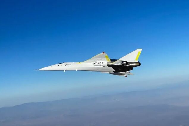 Из Лондона в Нью-Йорк за 3,5 часа. Американская компания испытала сверхзвуковой самолет, который выполнит первый рейс уже в 2025 году