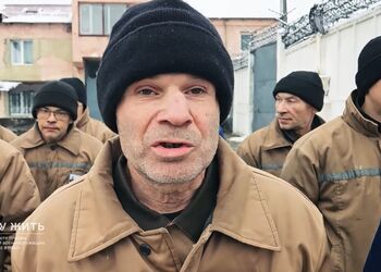 Российские военные обратились на прямую линию Путина из украинского плена. Видео