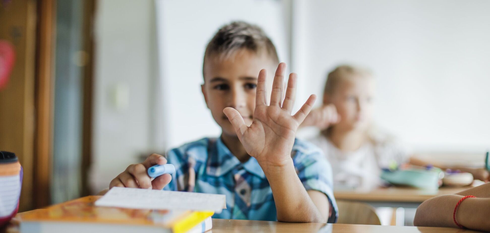 'Поставте хоч на бал вище!' Що робити вчителю, якщо учень випрошує оцінку