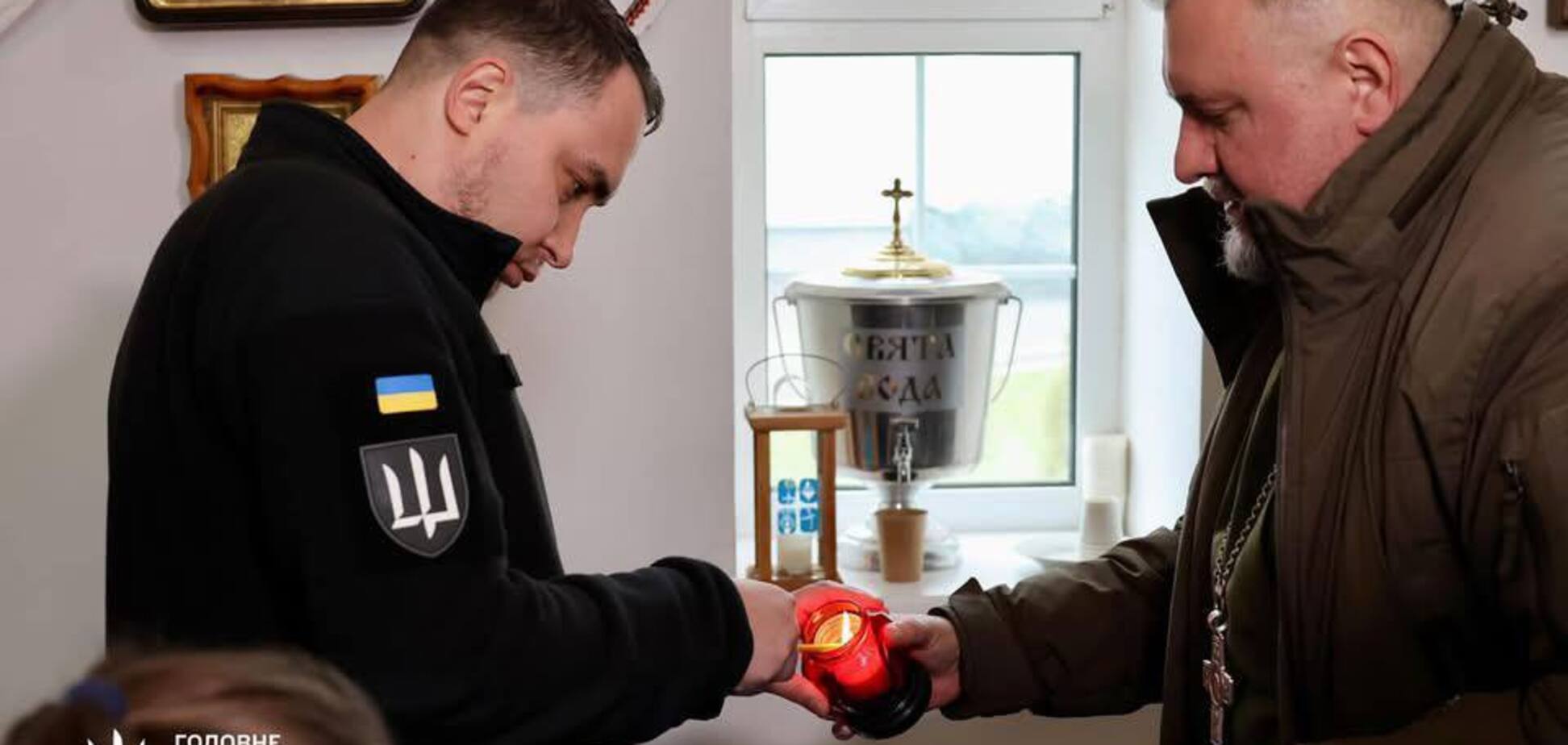 Генерал Буданов принял Вифлеемский огонь мира от пластунов